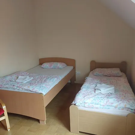 Apartma Ana